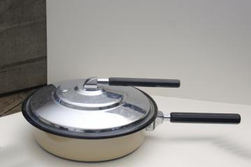 photo of vintage enamelware clad frying pan w/ steam vent lid, fryer for the best fried chicken