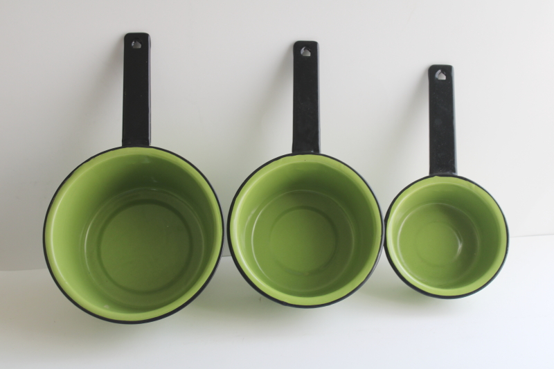 photo of vintage enamelware pans, nesting saucepan set deep green enamel w/ black handles & trim  #2