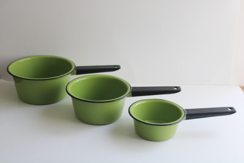 photo of vintage enamelware pans, nesting saucepan set deep green enamel w/ black handles & trim  #4