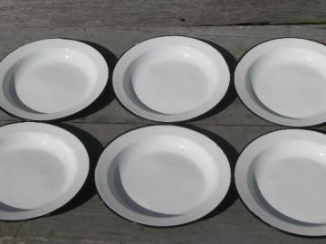 catalog photo of vintage enamelware plates set of 6, white w/ black band graniteware