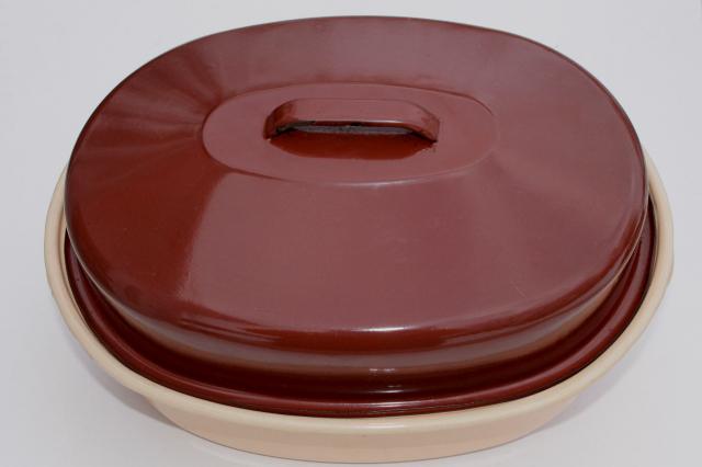 photo of vintage enamelware roasting pan, big old brown & tan enamel turkey roaster  #7