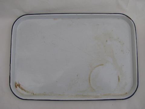 photo of vintage enamelware trays in three different sizes, white w/ black #3