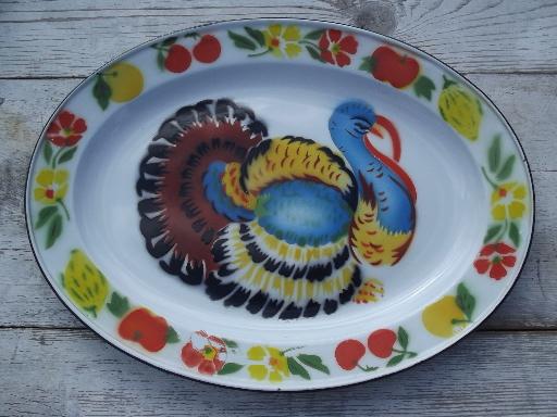 photo of vintage enamelware turkey platter, large tin tray for Thankgiving #1