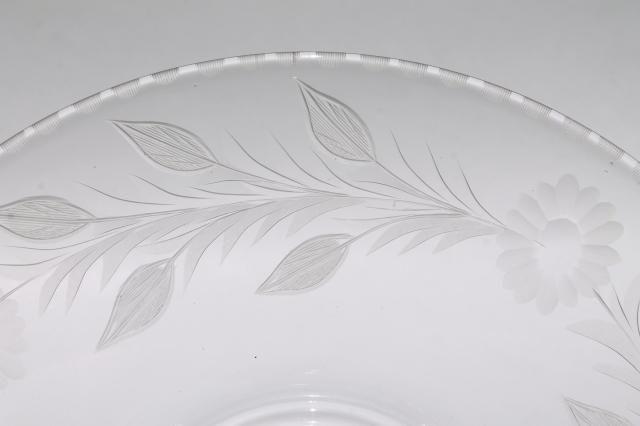 photo of vintage etched cut daisy wreath glass serving tray w/ center handle, sandwich or cake plate #6