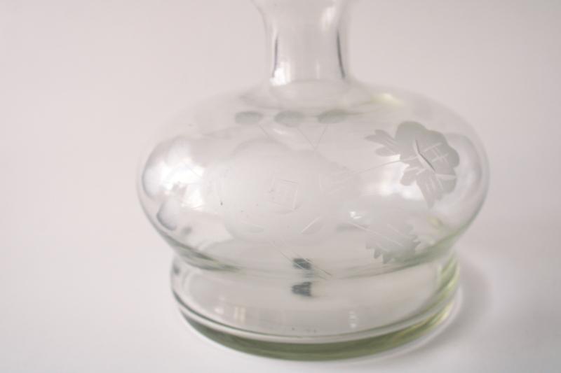 photo of vintage etched glass decanter bottle w/ ground stopper, made in Peru label #2