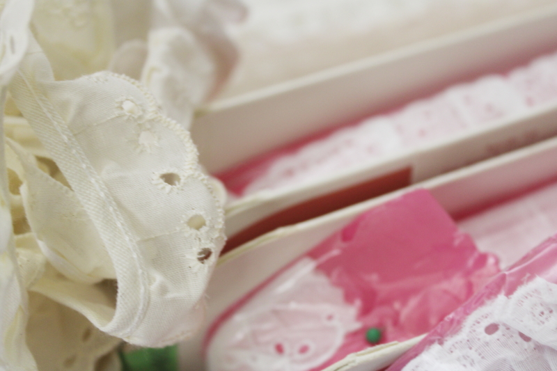 photo of vintage eyelet sewing trim lot assorted ruffled edgings for cottagecore fashion & decor #2
