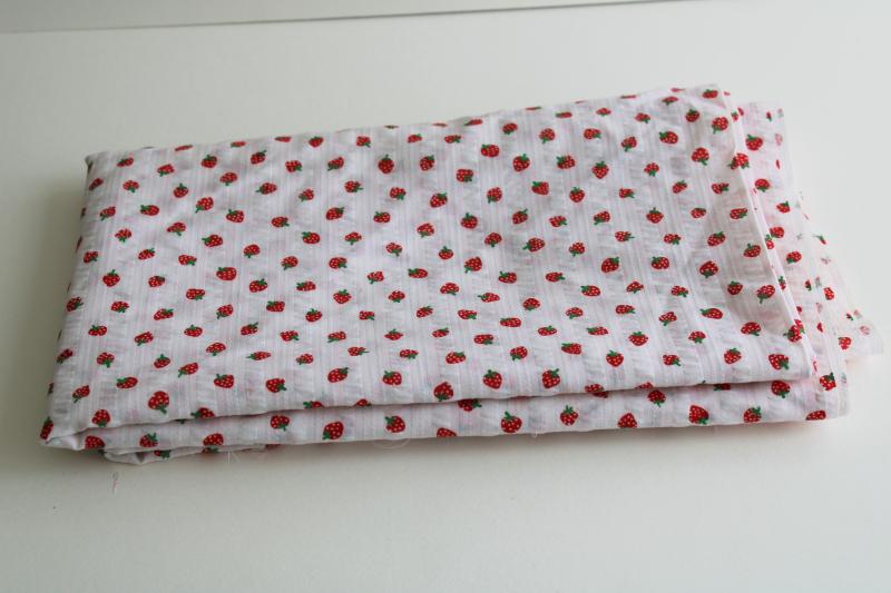 photo of vintage fabric w/ tiny strawberry print, light weight crinkle texture cotton plisse #2