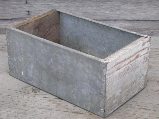 photo of vintage farm tool box, primitive old painted wood crate w/ galvanized tin #1