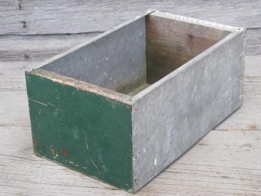 photo of vintage farm tool box, primitive old painted wood crate w/ galvanized tin #2