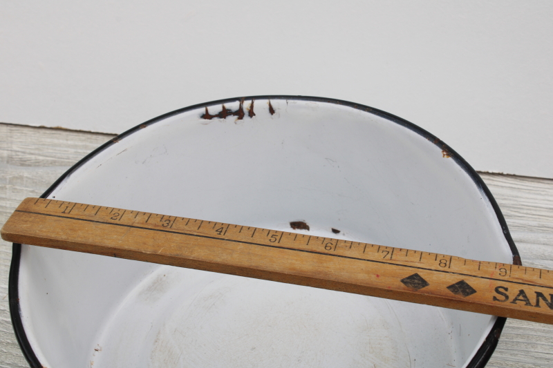 photo of vintage farmhouse enamel ware pot, big bowl sauce pan, primitive old patina rustic white chippy metal #4