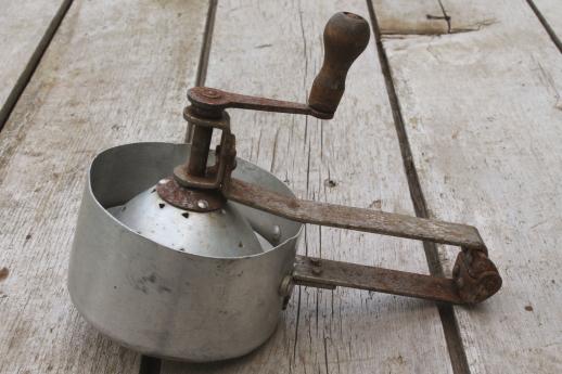 photo of vintage farmhouse kitchenware lot, primitive old farm kitchen utensils & tinware #3