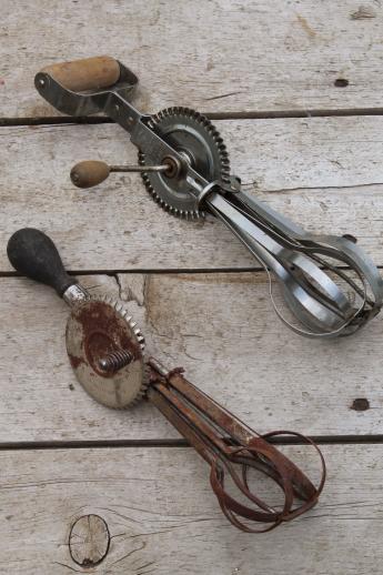 photo of vintage farmhouse kitchenware lot, primitive old farm kitchen utensils & tinware #10