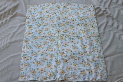 photo of vintage feed sack fabric tied quilts, baby comforters w/ cute cotton prints #7