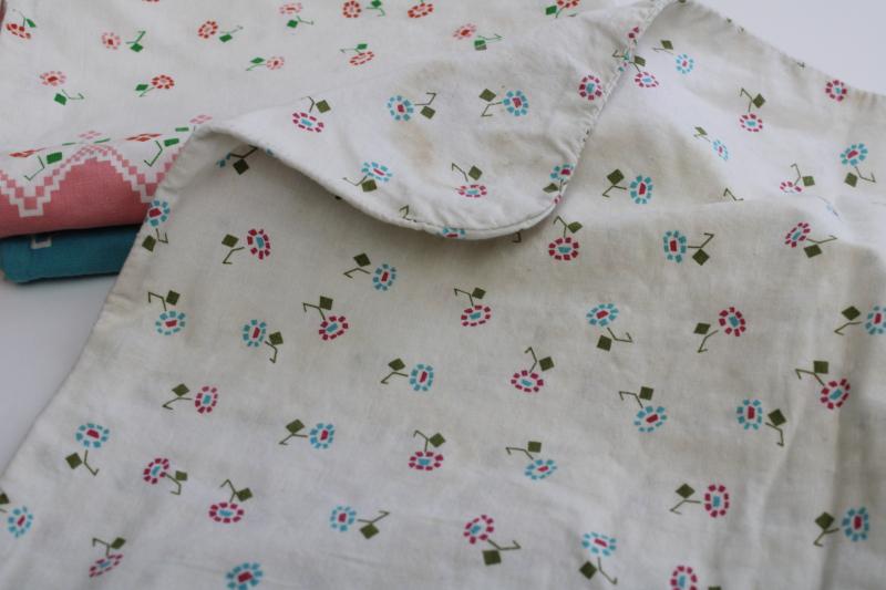 photo of vintage feedsacks lot, whole sacks pillowcases border print cotton fabric grain bags #2