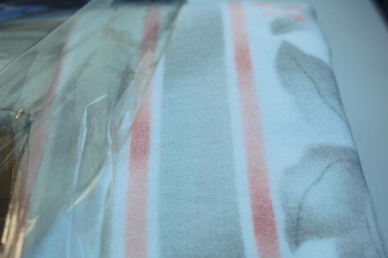 photo of vintage flannel twin sheets set, soft thick cotton fabric bedding coral / grey print #4