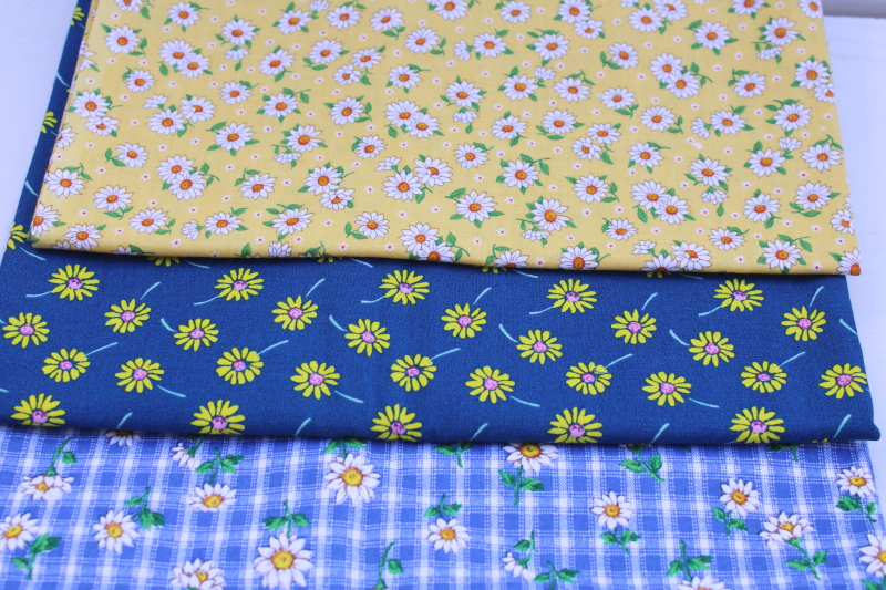 photo of vintage floral cotton fabric lot, girly daisy prints, retro flowers cottagecore daisies #1