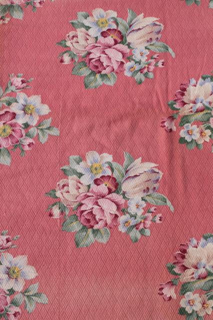 photo of vintage floral print cotton barkcloth fabric, flowers on faded pink, shabby cottage chic #2