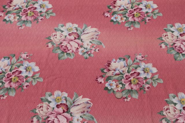 photo of vintage floral print cotton barkcloth fabric, flowers on faded pink, shabby cottage chic #4