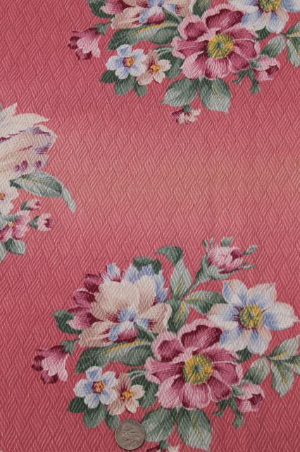 photo of vintage floral print cotton barkcloth fabric, flowers on faded pink, shabby cottage chic #7