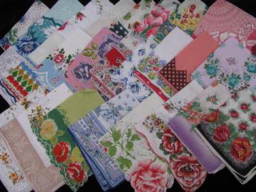 catalog photo of vintage floral printed hankies lot 25 flower print cotton handkerchiefs