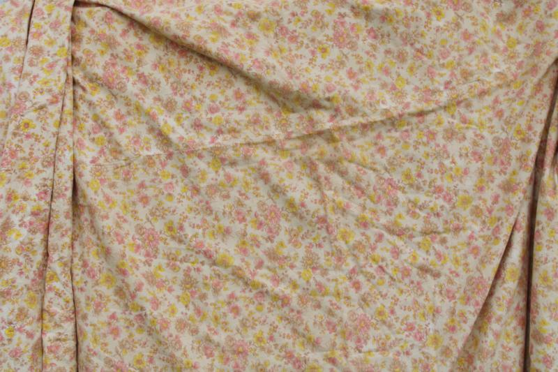 photo of vintage floral quilt print comforter cover, cotton fabric for quilting or upcycle #6