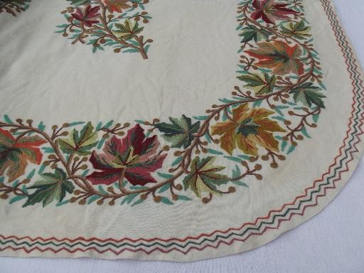 photo of vintage floral wool embroidered fabric coverlet, jacobean crewel embroidery bed cover #2