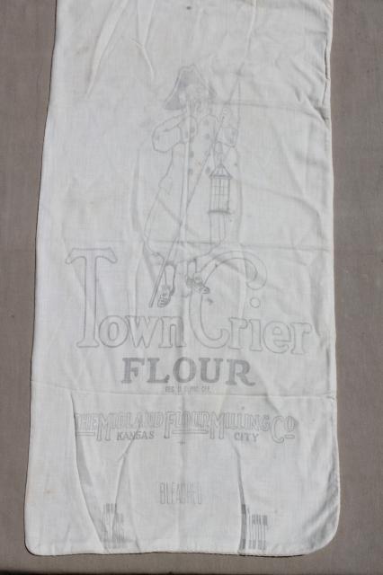 photo of vintage flour sacks w/ old print advertising graphics, cotton fabric flour bags lot #2