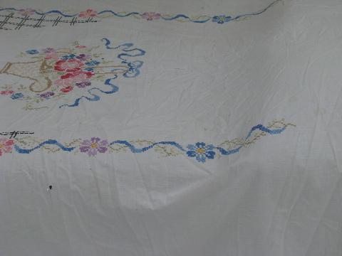 photo of vintage flower basket embroidered four-poster bed cover, bedspread pillow sham #5