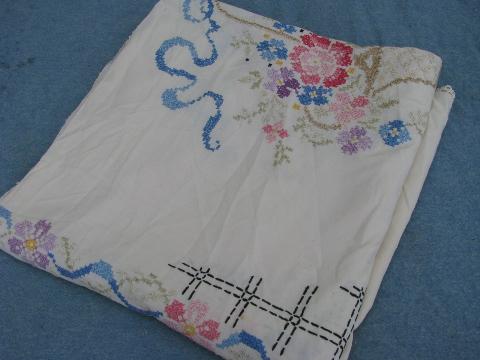 photo of vintage flower basket embroidered four-poster bed cover, bedspread pillow sham #6