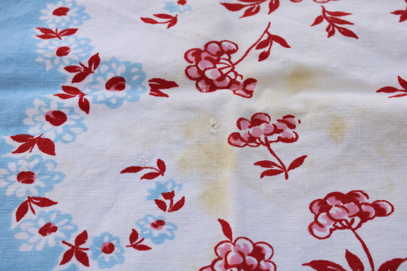 photo of vintage flowered print cotton tablecloth, sweet cottagecore floral blue pink red scalloped border  #4