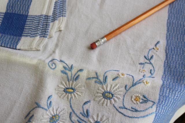 photo of vintage french country damask kitchen tablecloth napkins set, hand embroidered blue & white cotton #4