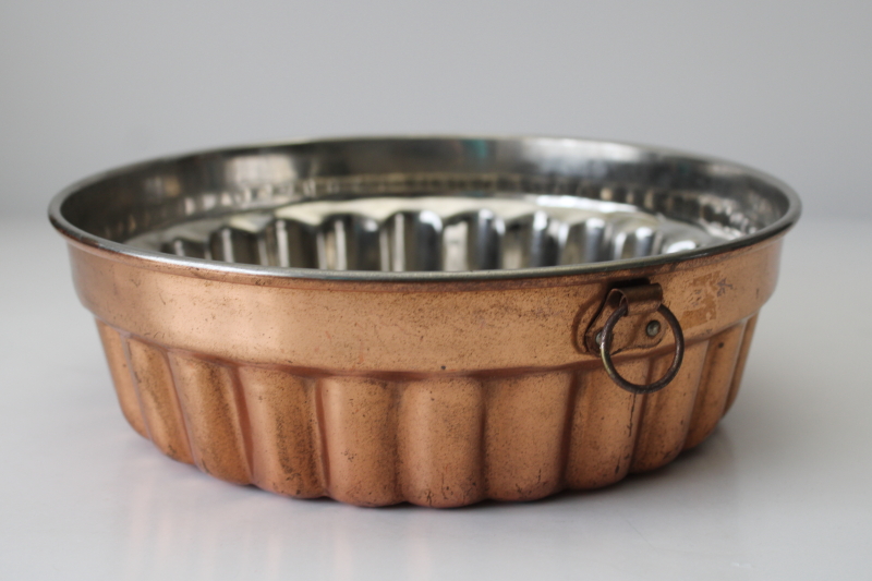 photo of vintage french country style copper mold or baking pan, round fluted ladyfinger shape #3
