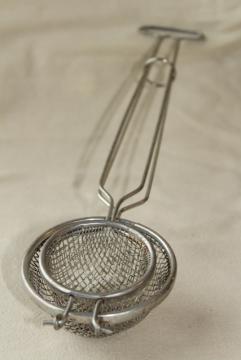 catalog photo of vintage fry basket, fried potato nest wire frying basket w/ long handle