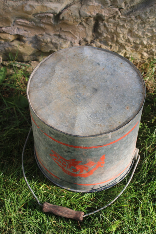 photo of vintage galvanized metal Sportmaster fishing minnow bucket, worn faded red fish graphics  #4