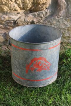 catalog photo of vintage galvanized metal Sportmaster fishing minnow bucket, worn faded red fish graphics 