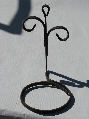 photo of vintage garden, wrought iron wall sconce flower pot holders #2