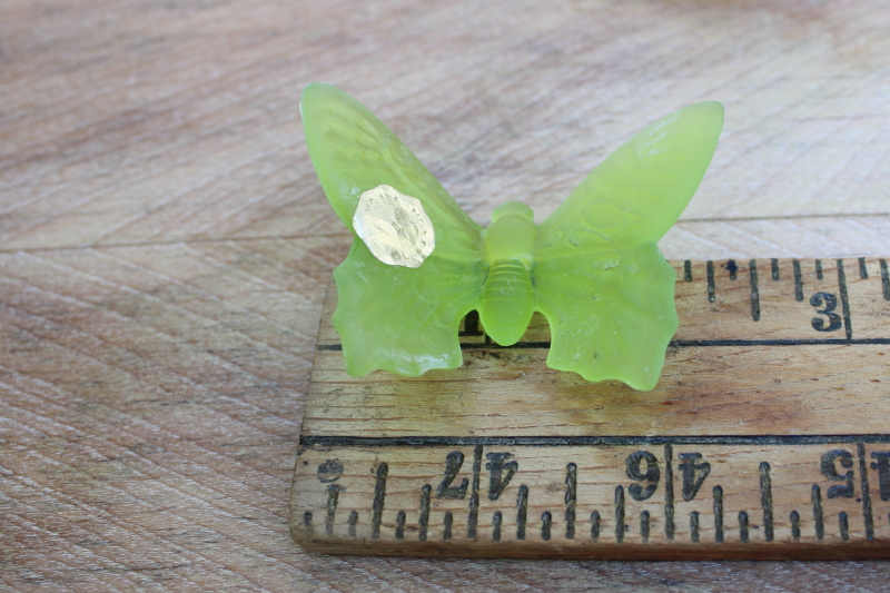 photo of vintage glass butterflies, Fenton carnival pink opalescent, lime green mist Westmoreland #2