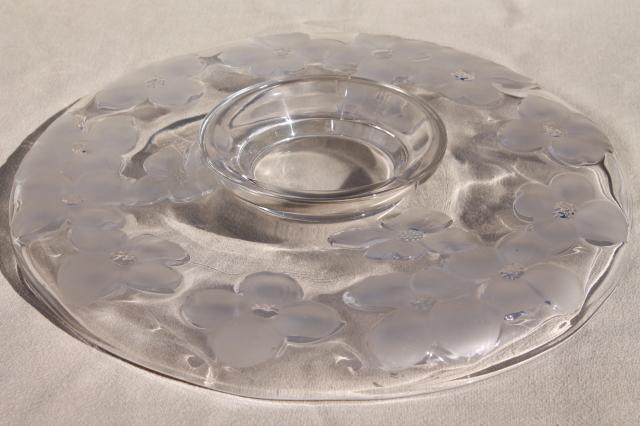 photo of vintage glass cake or torte plate w/ frosted flowers, Colony Dogwood pattern satin glass #3