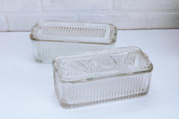 catalog photo of vintage glass fridge containers, refrigerator dishes w/ lids, retro fridgies for storage or leftovers