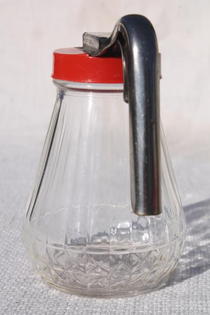 photo of vintage glass syrup pitcher w/ dripcut type metal trigger, red plastic lid #3