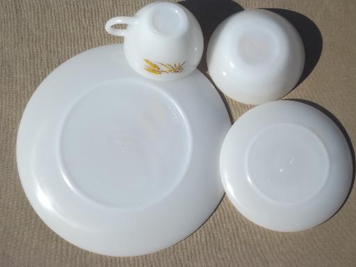 photo of vintage gold wheat Fire-King glass dishes set for 4 plates, bowls, cups #5