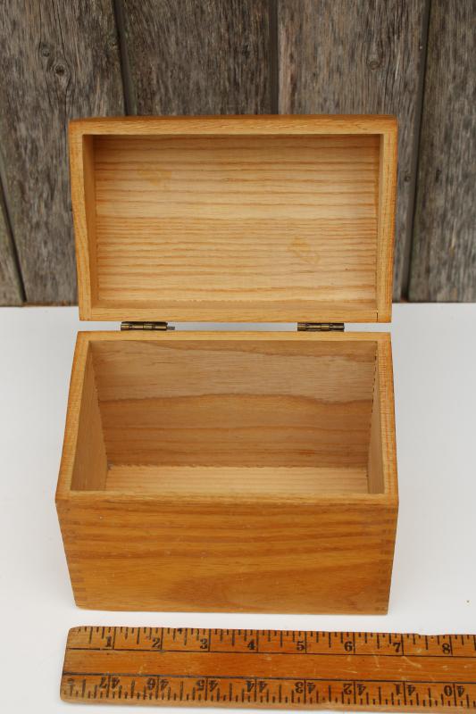photo of vintage golden oak finger jointed box, card catalog file or box for recipe cards #2