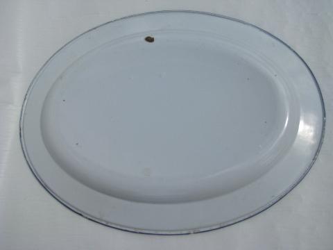 photo of vintage graniteware enamel Thanksgiving turkey platter #4