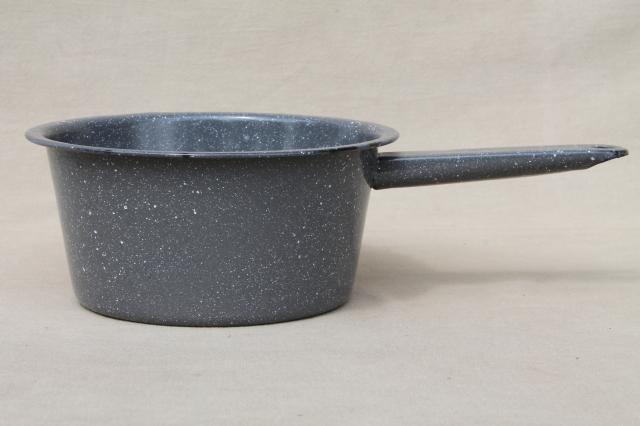 photo of vintage graniteware enamel sauce pans, all metal camp cookware cooking pots #8