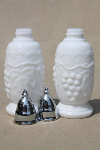 photo of vintage grape pattern milk glass, Imperial glass salt & pepper shakers w/ grapes #2