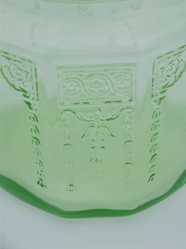 photo of vintage green depression glass cookie or biscuit jar, canister w/ lid #2