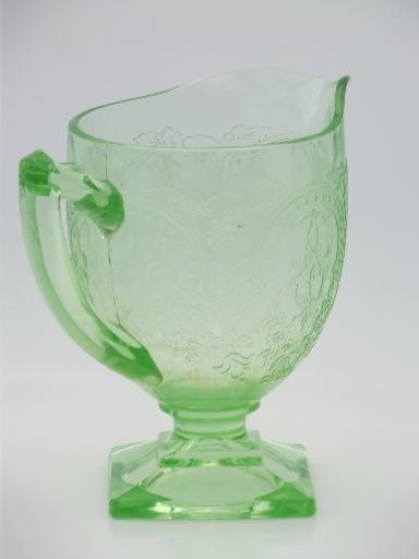 photo of vintage green depression glass creamer, horseshoe patttern cream pitcher #3