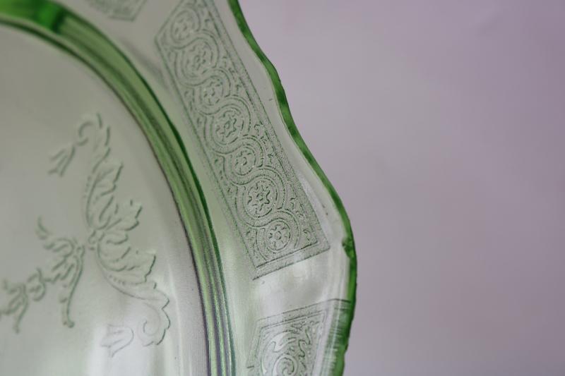 photo of vintage green depression glass plateau tray or low cake stand, Princess pattern Anchor Hocking #4