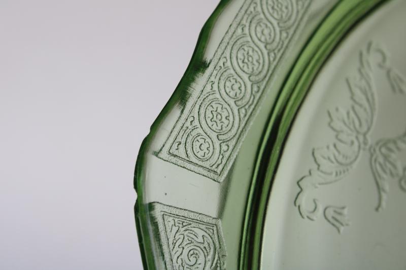 photo of vintage green depression glass plateau tray or low cake stand, Princess pattern Anchor Hocking #5