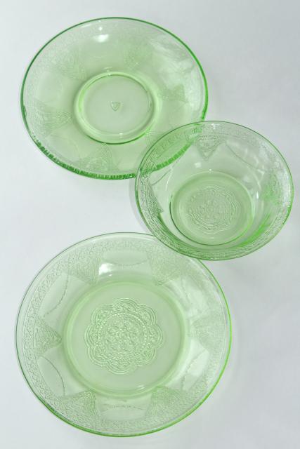 photo of vintage green depression glass plates & bowls, Federal Georgian Lovebirds pattern dishes #4